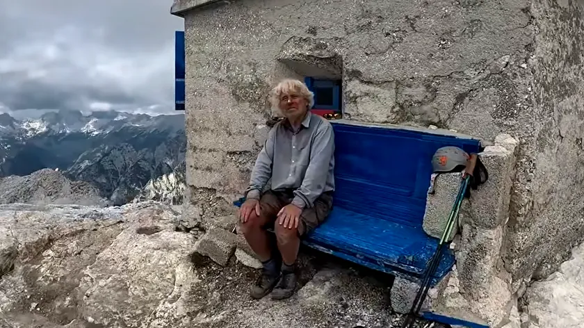 Slovenya'da 2.530 Metrede Yaşayan Adam Yüksek İrtifa Evinde Hayatını Sürdürüyor