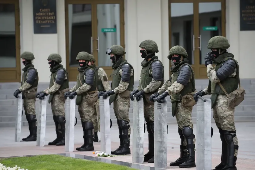 Rusya'nın Belarus'u Ukrayna savaşına daha aktif dahil etme iddiaları reddedildi