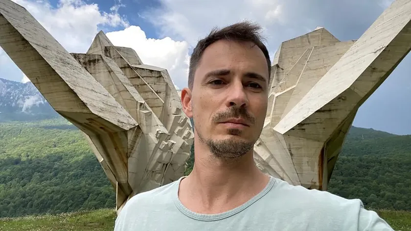 Sırp yönetmen Stevan FilipoviÄ, Belgrad'da bir saldırıya uğradı.
