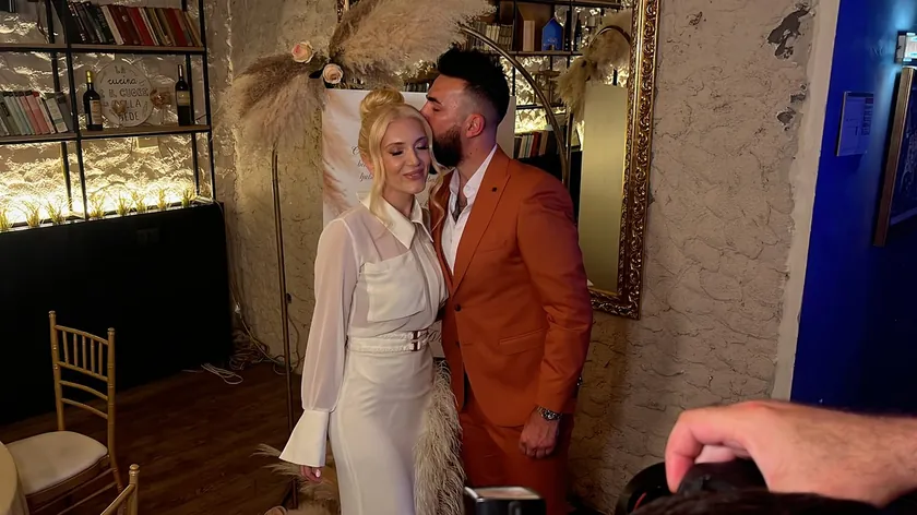 Sırbistanlı Şarkıcı Nikolina Kovač Üçüncü Kez Anne Oldu Oğlu Mesajı Duygulandırdı