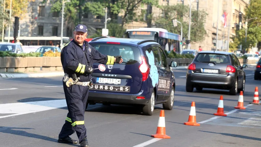 Sırbistan İçişleri Bakanlığı denetimlerinde binlerce sürücü emniyet kemeri ihlali yaptı