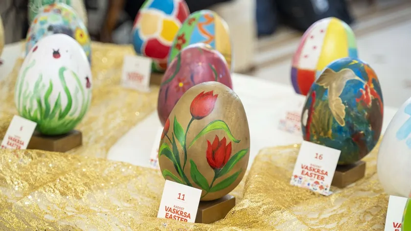 Sırbistan'da Paskalya Müzayedesi ile Küçük Nikola İçin Önemli Bağış Toplandı