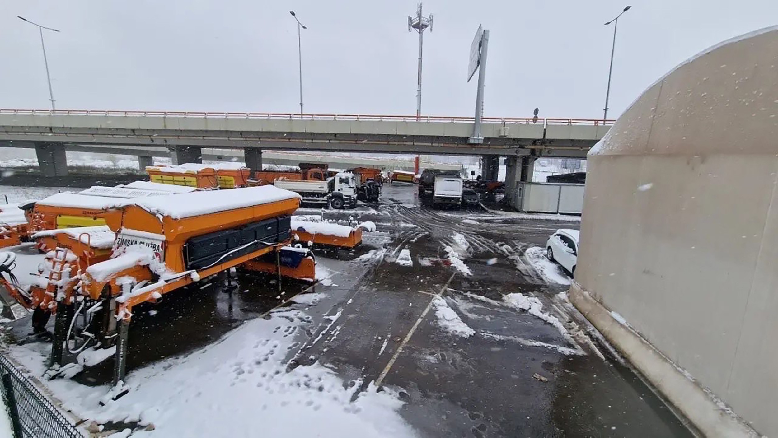 Putevi Srbija: Kamyon ve treylerlere yasak getirildi