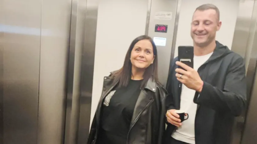 Sırp şarkıcısı Silvija Nedeljković ve ünlü Sırp futbolcusu Saša Stamenković ilk çocuklarını bekliyor.