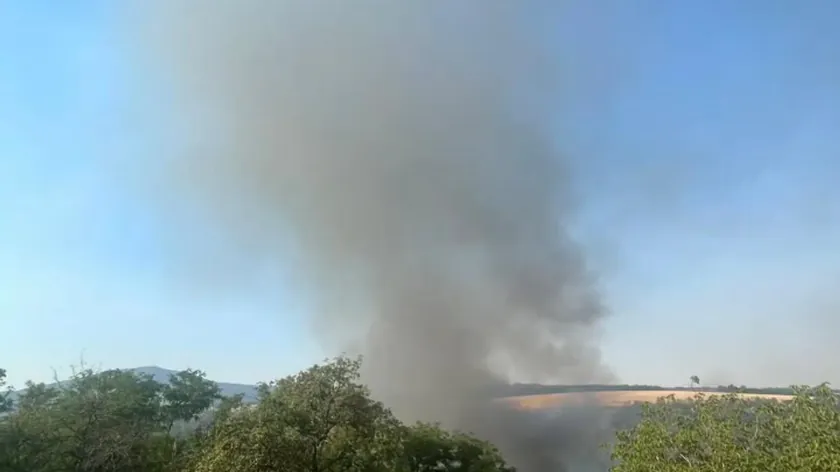 Beograd'da yangın çıktı, vatandaşlar patlama sesi duydu.
