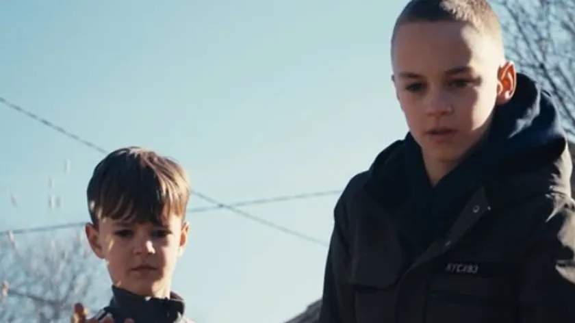 Hırvatistan'da İki Genç Radonić Köyünde Mobil Telefonlardan Uzak Durmanın Faydalarını Belirtti