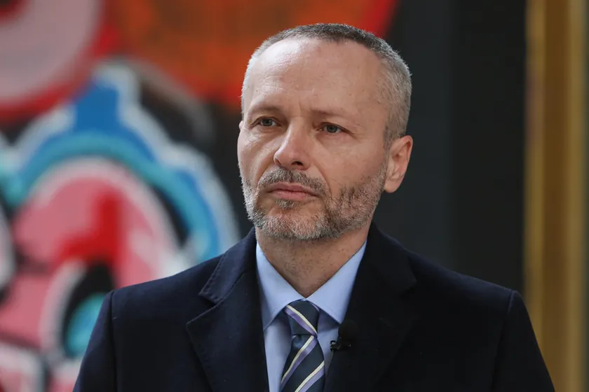 Olenik'ten Vuçić'e uyarı: "13 yıl boyunca yasayı uygulamadınız"