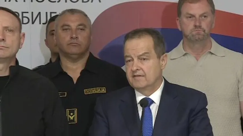 Sırbistan'da Belgrad'daki olaylarda 17 polis yaralandı, 47 kişi gözaltına alındı