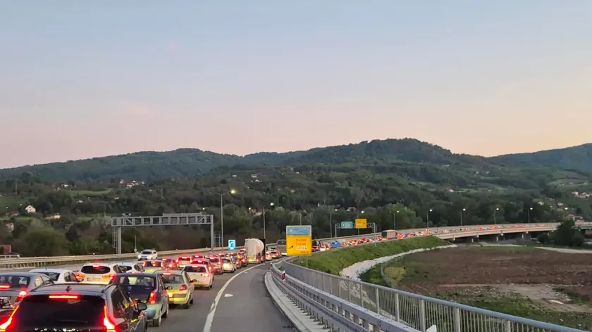Sırbistan'da Yoğun Trafik Uyarısı: Tatil Dönüşü Yollarda Kolaps Bekleniyor