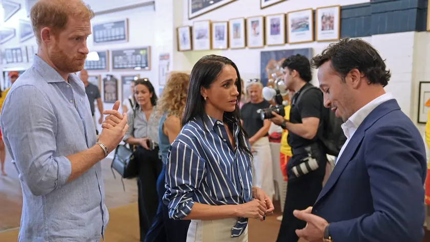 Prens Harry ve Düşes Meghan Avustralya'da Bondi Plajı saldırısı kurbanlarını ziyaret etti