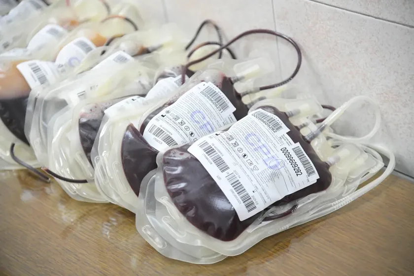 Sırbistan'ın Šabac kentinde genç adam için büyük kan bağışı kampanyası düzenlendi