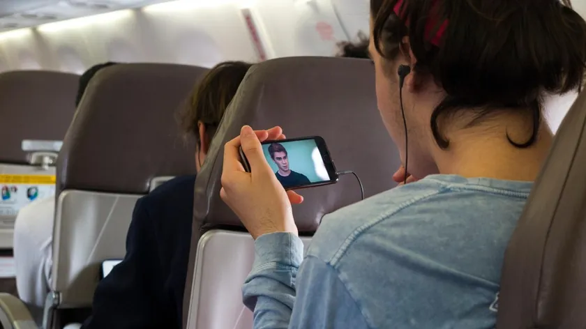 FOMO (Fear of Missing Out) modern çağın en büyük psikolojik korkularından biri olarak tanımlanıyor.