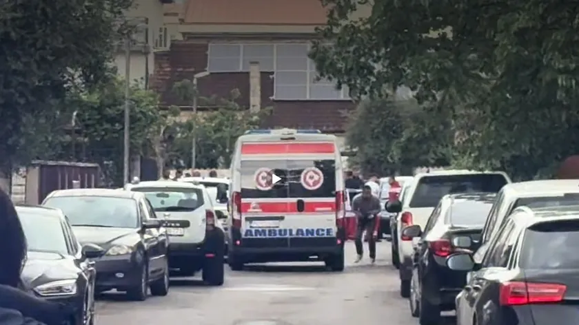 Karadağ'ın Podgorica kentinde üç kişi bıçaklanarak öldürüldü, cinayet zanlısı aranıyor