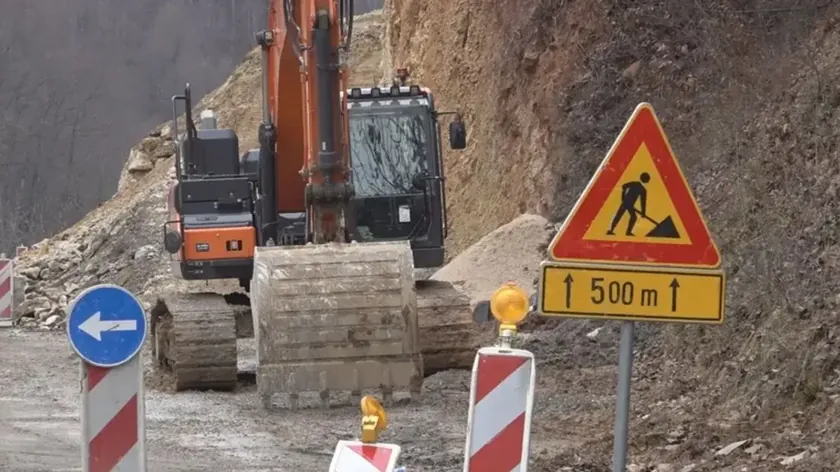 Kušići-Javor yolunda trafik engellemesi en az yedi güne kadar sürecek.