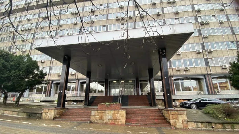 Sırbistan'da Bakım Veren Ebeveyn Yasa Taslağı Kabul Edildi, Maaş Öngörüyor