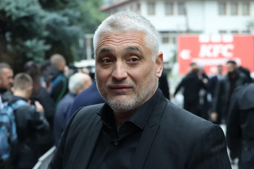 Çedomir Jovanović'in Evinin Önünde İcra Harekâtı Gerçekleşti