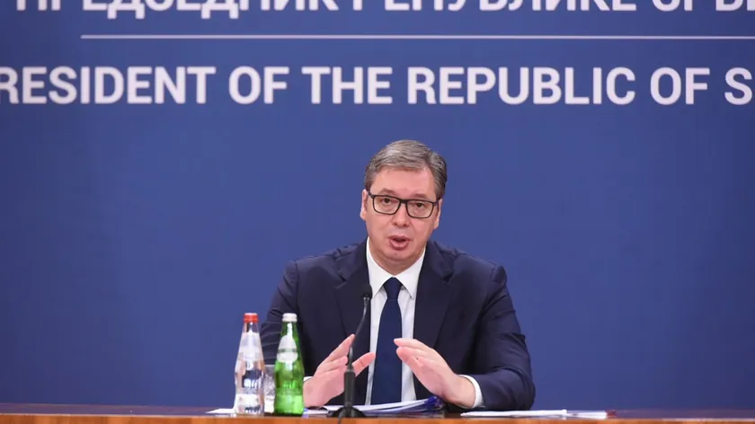 Sırbistan Cumhurbaşkanı Vučić, Patriark Porfirije kararı için utanç verici ifadesini kullandı.