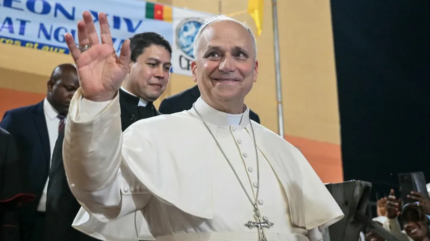 Papa Lav XIV Kamerun ziyaretinde liderleri eleştirdi: Dünyayı tiranlar yok ediyor