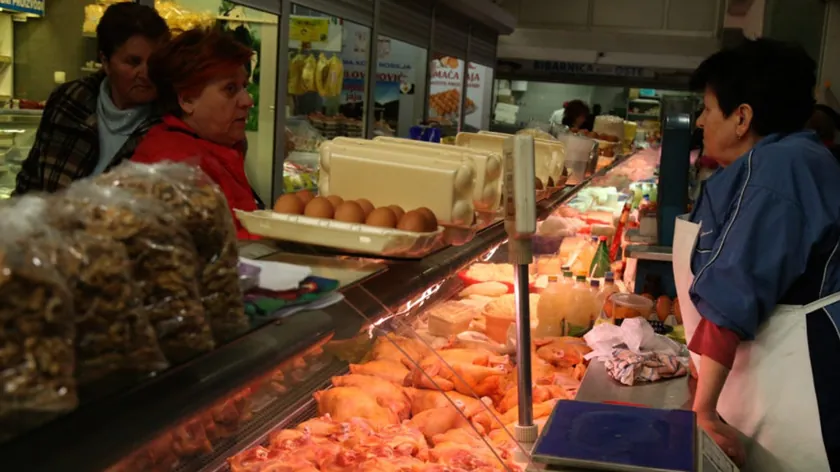 Sırbistan Paskalya Öncesi Et Fiyatlarında Büyük Değişimler: Kuzu Düşerken Domuz Yükseldi