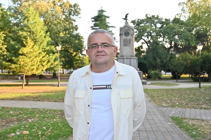 Opozisyon Negotin’deki N.N. kişisine karşı suç duyurusunda bulundu