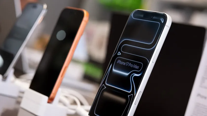 Akıllı telefon satışları düşmeye devam ediyor ancak bu iki dev istisna kalıyor.