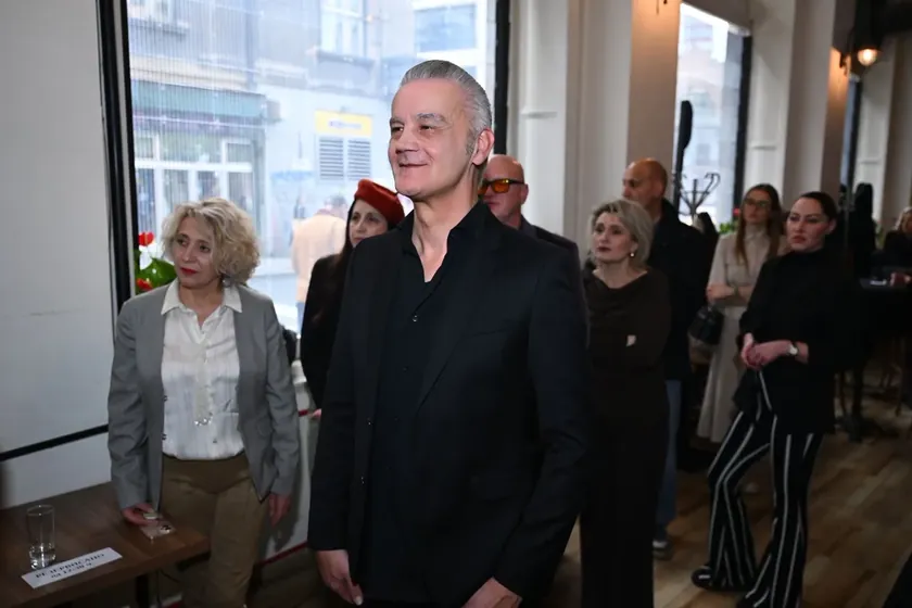 Belgrad'da Dejan Popović'in "Sidro" albüm tanıtımında PGP RTS'in 75 yılı kutlandı.