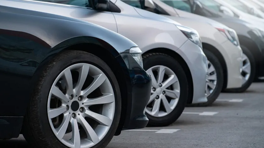 Japon otomobil devi Toyota'nın küresel satışları üçüncü ay üst üste geriledi