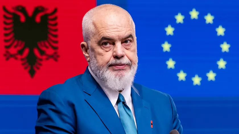 Arnavutluk Başbakanı Edi Rama kabinesini yeniledi, bazı bakanlar görevden alındı