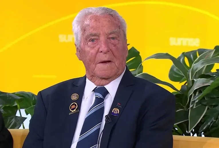 Avustralyalı Brian Barry 102. yaş gününde uzun yaşam sırlarını paylaştı