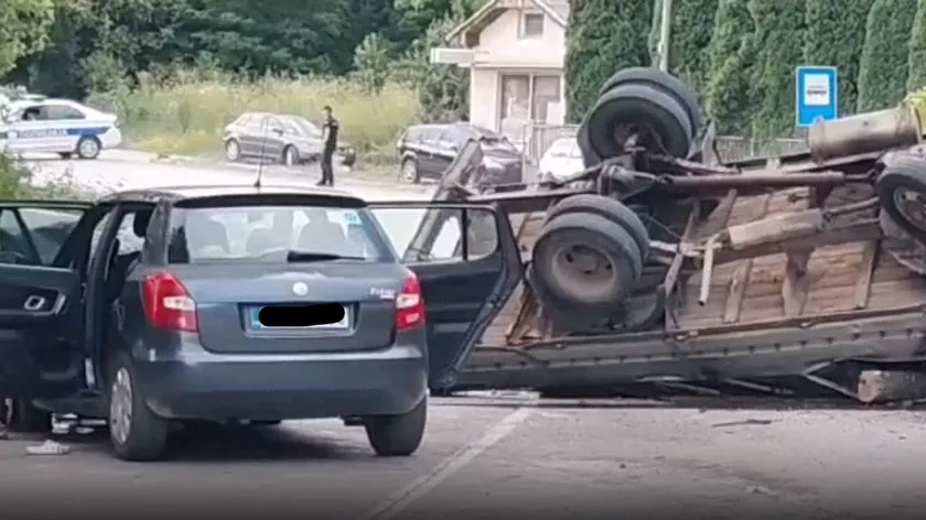 Sırbistan'da Gadžinog Hana yakınlarında meydana gelen trafik kazasında bir kadın hayatını kaybetti.