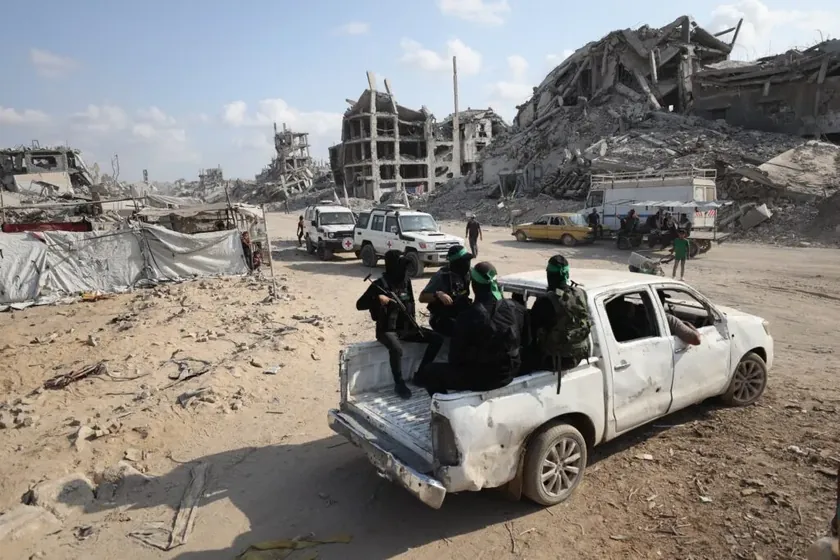 Hamas, Gazze'deki yönetimini devretme adımı attığını duyurdu, Trump planına uyum