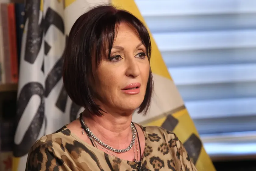 Penzios Jasmina PaunoviÄ, 40'tan fazla dava hazırlanıyor