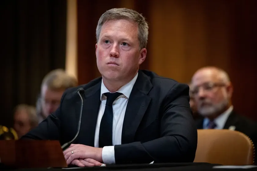 Pentagon'da yüksek seviyeli bir çatışma yaşandı ABD ordusu sekreteri istifa etti.