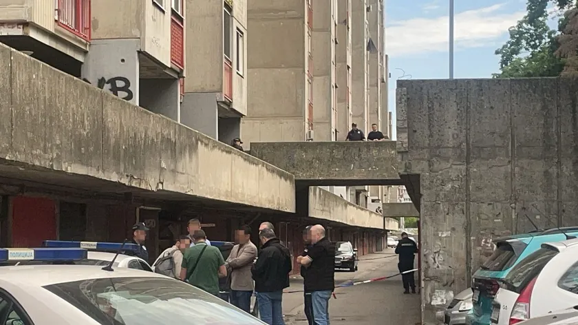 Sırbistan Novi Beograd'da Garaj Önünde Öldürülen Yaşlı Adam Hakkında Soruşturma Başlatıldı