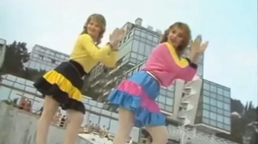 Sırp kız kardeşler Izolda ve Eleonora Barudžija yıllarca müzik dünyasında parladılar.