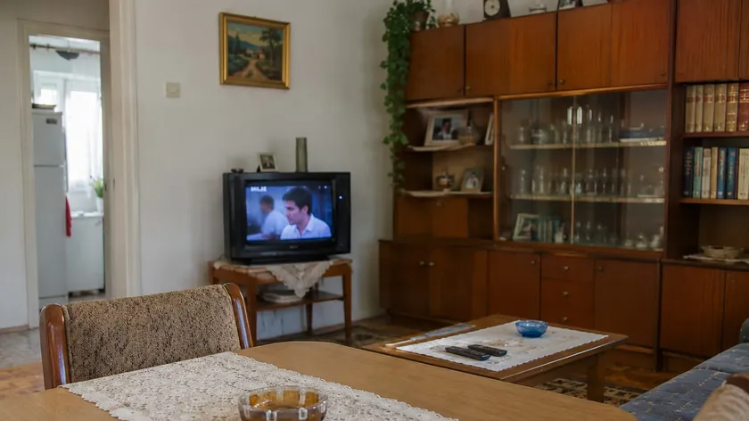 Sırbistan'da eski el işi ürünler yeniden moda oldu.