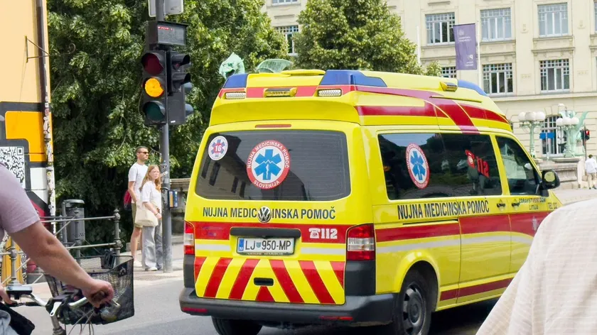 Slovenya'da sekiz yaşındaki çocuk köprüden düştü, hayati tehlike taşıyan yaralar aldı
