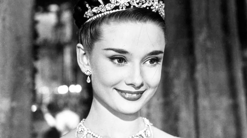 Audrey Hepburn'ın hayatı, savaş travmalarının onu her zaman takip ettiği bir hayata dönüştü