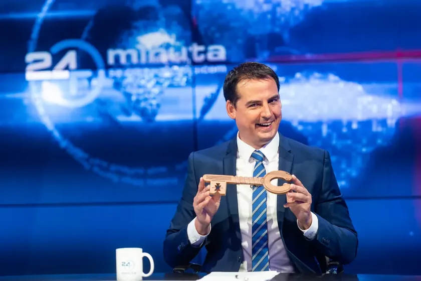 EPuS'un televizyon programında "24 Dakika ile Zoran Kesić" adlı programın kaldırılması kararı eleştirildi.