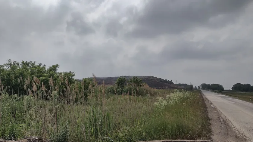Sırbistan'da etkili olan kuvvetli rüzgar görüş mesafesini düşürerek sürücüleri uyardı