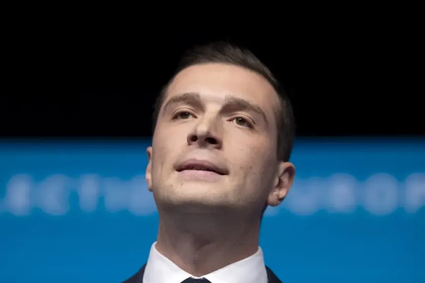 Fransa'da aşırı sağın destekçileri başkanlıkta Le Pen yerine Bardella'yı tercih ediyor.