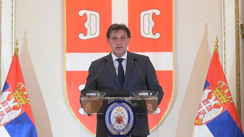 Sırbistan Savunma Bakanı Gašić, 'ses topu' olayının önceden planlandığını belirtti