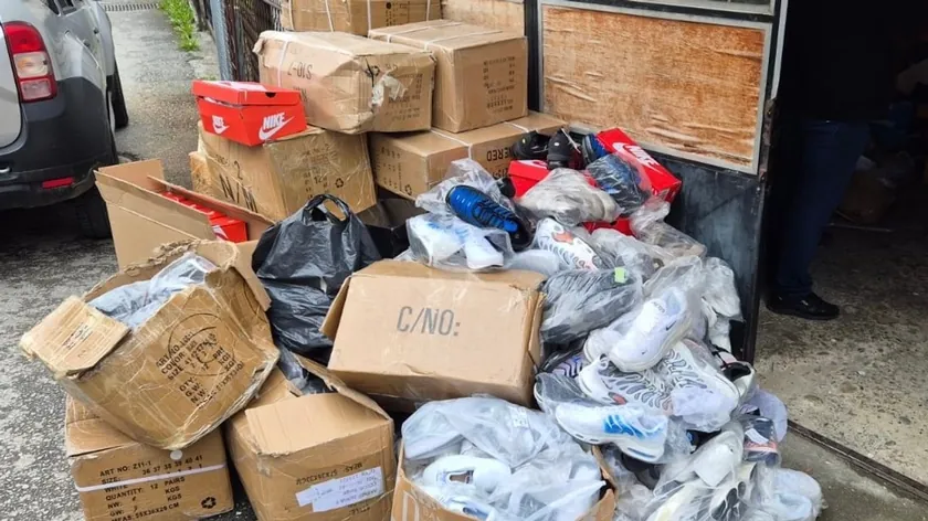 Sırbistan plakalı araçla kaçan şüpheli yasa dışı ticaret suçlamasıyla yakalandı