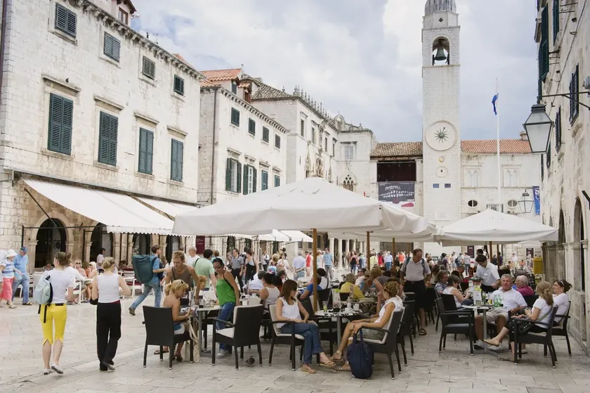 Filipinli Bry, Hrvatska'da yaşadığı deneyimlerden etkilenerek hayat felsefesini değiştirdi.