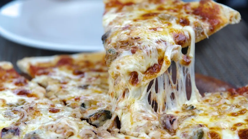 İtalyanlar aparata üstünde 2026 yılında dünyanın en iyi pizzası nerede?