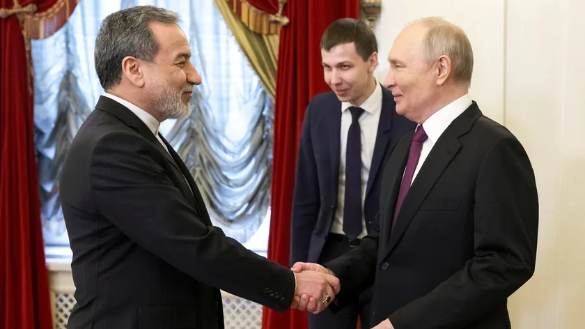 Rusya Devlet Başkanı Putin ve İran Dışişleri Bakanı Arakchi Ortadoğu'yu Görüştü