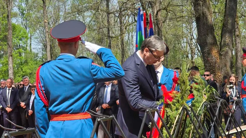 Sırbistan ve Sırp Cumhuriyeti Donja Gradina'da soykırım kurbanlarını ortak anıyor