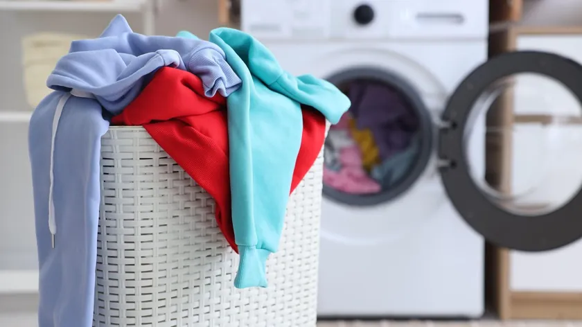 Kadınlar artık klasik çamaşır sepetlerini kullanmıyor Bu mobilya parçası banyo için ideal, alan tasarruflu ve düzensizlikleri gizliyor.