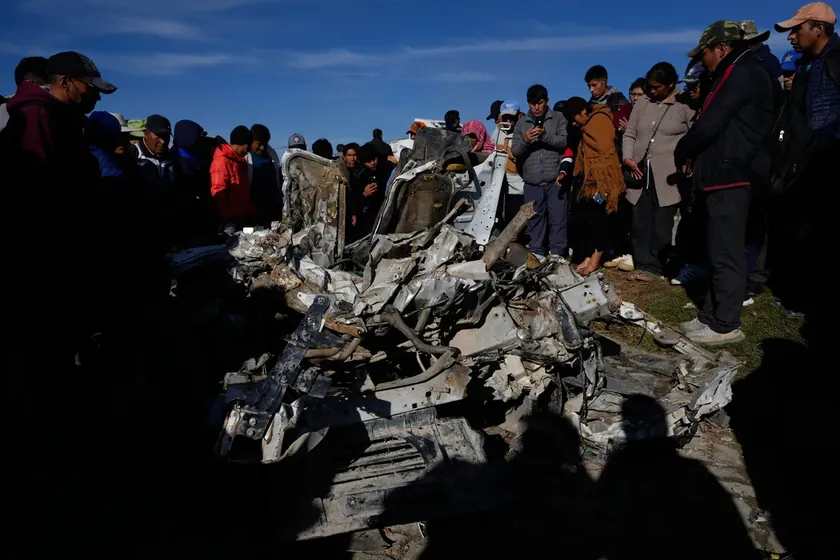Bolivya'da Para Taşıyan Kargo Uçağı Düştü: 15 Kişi Hayatını Kaybetti