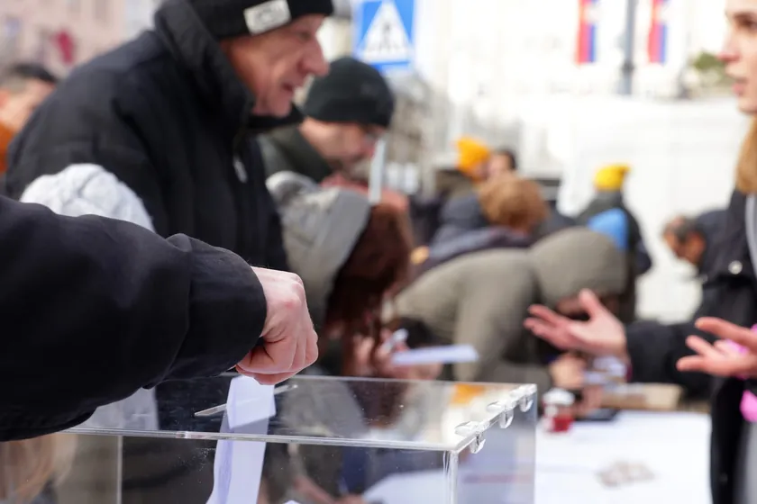Büyük katılımın olduğu "Kukavice, raspiši izbore" etkinliği gerçekleştirildi